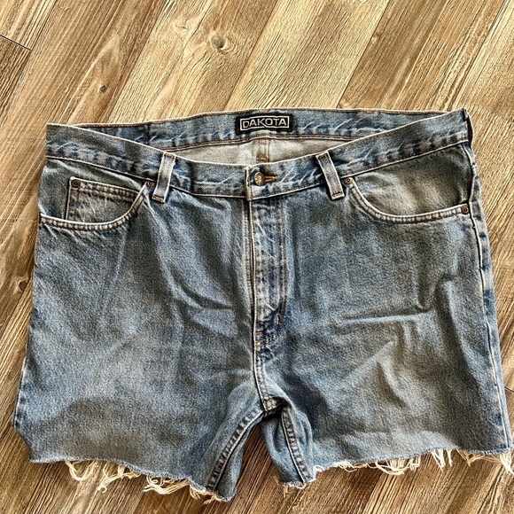 Hand painted shorts - Picture 2 of 2